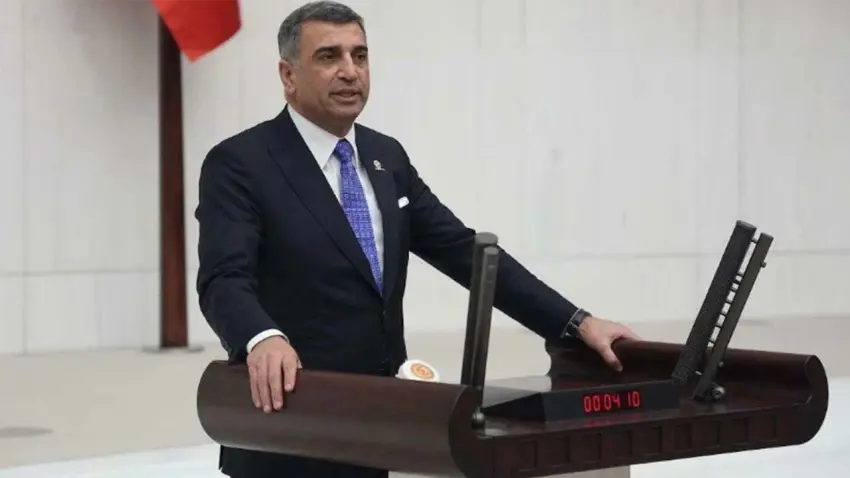 CHP’deki Grup Başkanlığı seçimi sonrası Gürsel Erol'dan sert tepki: Parti içi siyasette tekelleşme yaşanıyor haberinin görseli