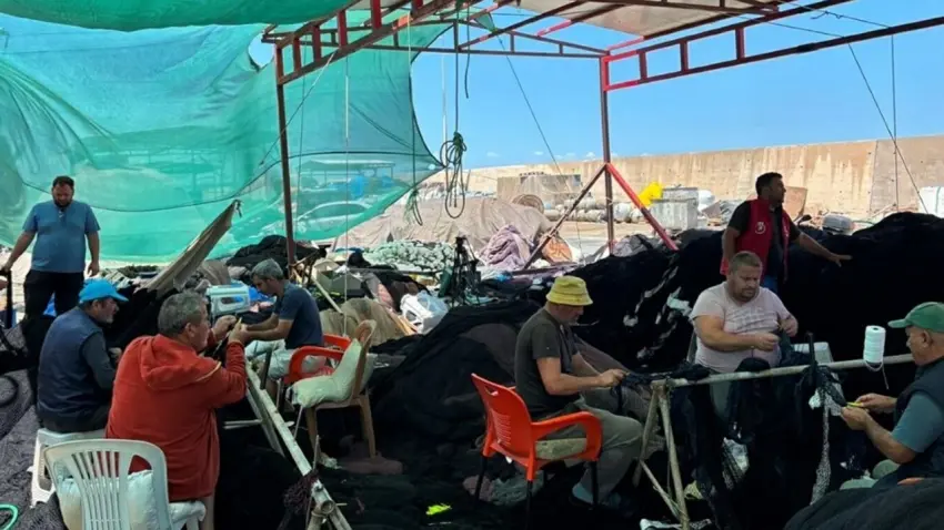 İzmirli balıkçılar yeni sezondan umutlu haberinin görseli