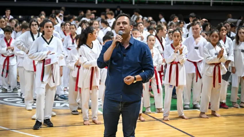 &Ouml;mer Eşki