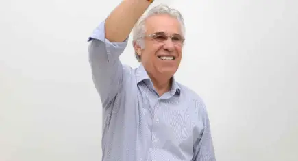 48 yıllık CHP’li başkan rotasını YENİ Parti’ye çevirdi