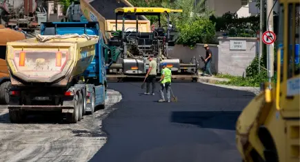 Narlıdere’de yollar yenileniyor, ulaşım daha konforlu hale geliyor