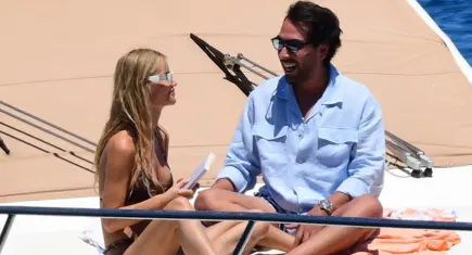 Oyuncu Aslı Turanlı Bodrum’da aşk yaşıyor: İkili objektiflere takıldı