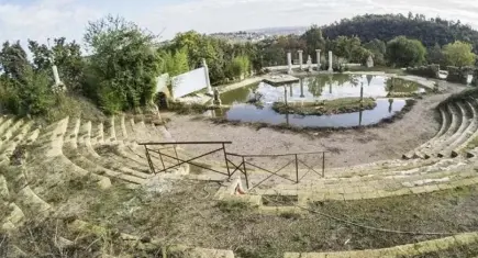 Sahte amfitiyatro yarattı, 20 yıl boyunca herkesi kandırdı!