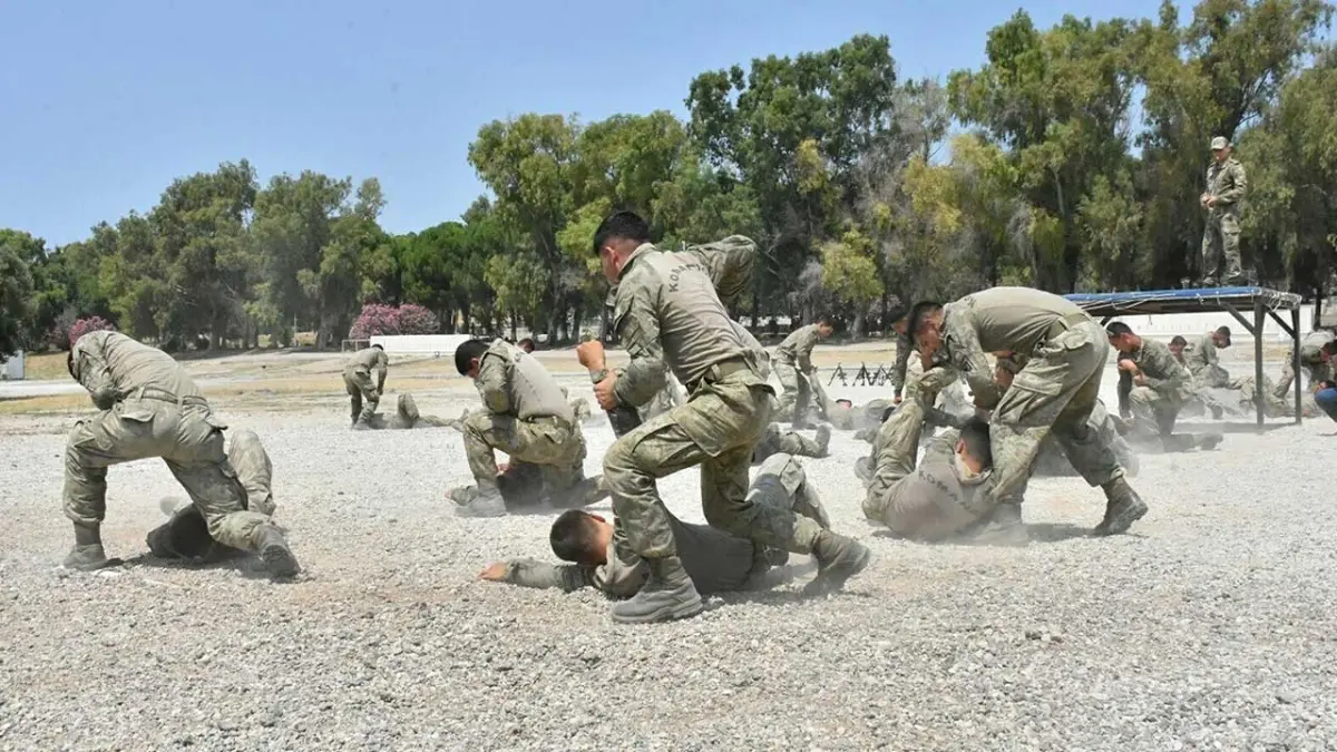 Astsubay adaylarına 'ATAT' eğitimi görseli