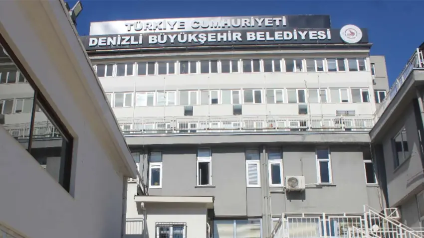 Denizli’de Büyükşehir dahil 15 belediye başkanı YENİ Parti’ye geçti haberinin görseli