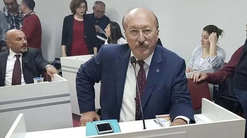 Eroğlu'ndan İzmir sitemi: İzmir topyekûn düşünemiyor haberinin görseli