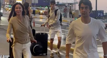 Eski eşler yeniden yan yana! İbrahim Kutluay ve Demet Şener ailece tatile gitti