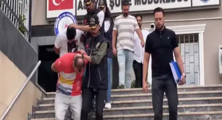 Galeriye kalaşnikoflu haraç saldırısı: 3 şüpheli yakalandı