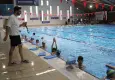 Karşıyaka’da yaz ayları yüzme keyfiyle geçiyor