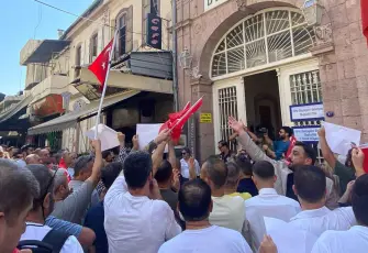 Kemeraltı esnafından ‘tabutlu’ protesto