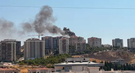 Menemen Ulukent'te apartman yangını