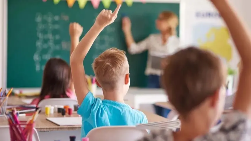 Okullarda yeni dönem başlıyor! Arama yetkisinden devamsızlık cezasına kadar kurallar değişti haberinin görseli