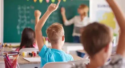 Okullarda yeni dönem başlıyor! Arama yetkisinden devamsızlık cezasına kadar kurallar değişti