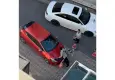 Otopark ücreti tartışmaya neden oldu: Vale otomobilin önüne geçti, o anlar kamerada