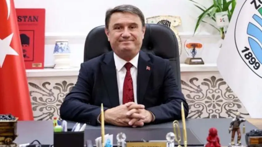 Zonguldak Belediye Başkanı Tahsin Erdem CHP’den istifa etti haberinin görseli