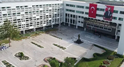 Antalya Büyükşehir Belediyesi soruşturmasında bir tutuklama daha! Gençlik Merkezi Sorumlusu Tuğçe Güney cezaevine gönderildi