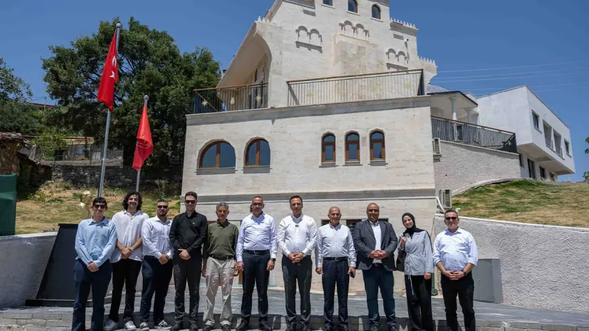 Bornova ile Filistin’in Dura kenti kardeş şehir oldu haberinin görseli