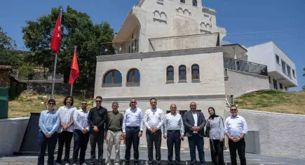 Bornova ile Filistin’in Dura kenti kardeş şehir oldu