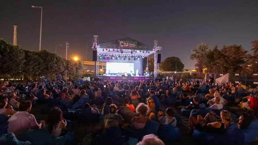 Çim Konserleri’nde müzik dolu yaz akşamları haberinin görseli