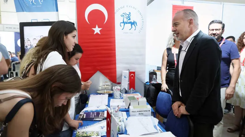 DEÜ, Üniversite Tercih Fuarı’nda aday öğrencilerle buluştu haberinin görseli