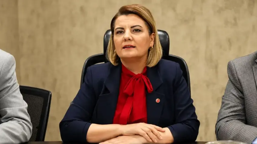 Fatma Kaplan Hürriyet'ten 'AK Parti'ye geçecek' iddialarına yanıt haberinin görseli