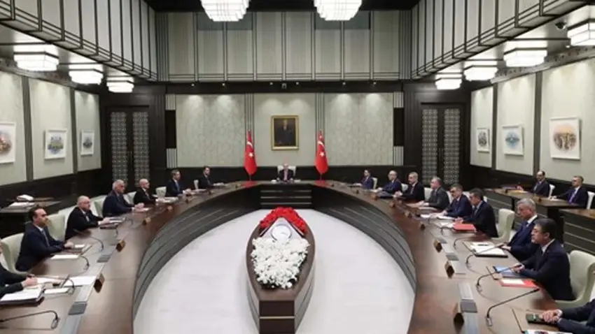 Kabine bugün toplanıyor! İşte masadaki başlıklar haberinin görseli