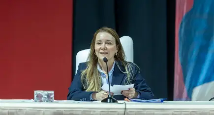 Konak Belediye Başkanı Nilüfer Çınarlı Mutlu CHP'den istifa etti: YENİ Parti'ye geçiyor
