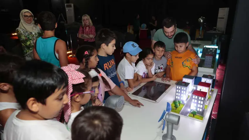 Konak’ta çocuklara 3D tasarım ve üretim eğitimi haberinin görseli