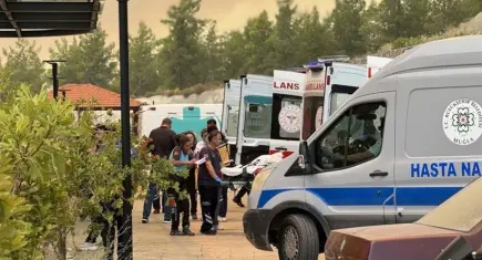 Seydikemer'deki orman yangını: Hastane ve evler tahliye edildi