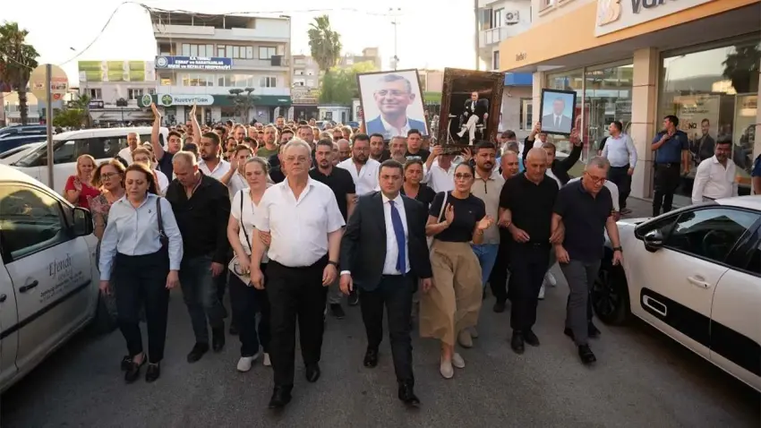 Torbalı Belediye Başkanı Övünç Demir CHP'den istifa ederek YENİ Parti'ye katıldı haberinin görseli