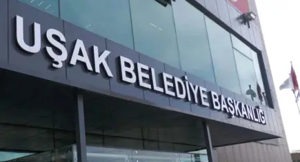 Uşak Belediyesi'ndeki "Hayali İstihdam" soruşturmasında 17 şüpheliye operasyon