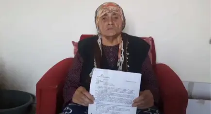 15 yıl önce devredilen tapu aileyi birbirine düşürdü: Oğlu 86 yaşındaki annesini icra yoluyla evden çıkarmak istiyor!