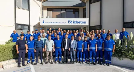 Başkan Tugay, İZBETON çalışanlarıyla bir araya geldi