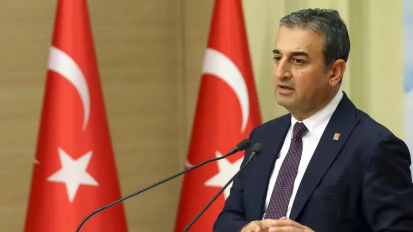 Burhanettin Bulut’tan YENİ Parti’nin resmi hesapları ile ilgili açıklama haberinin görseli