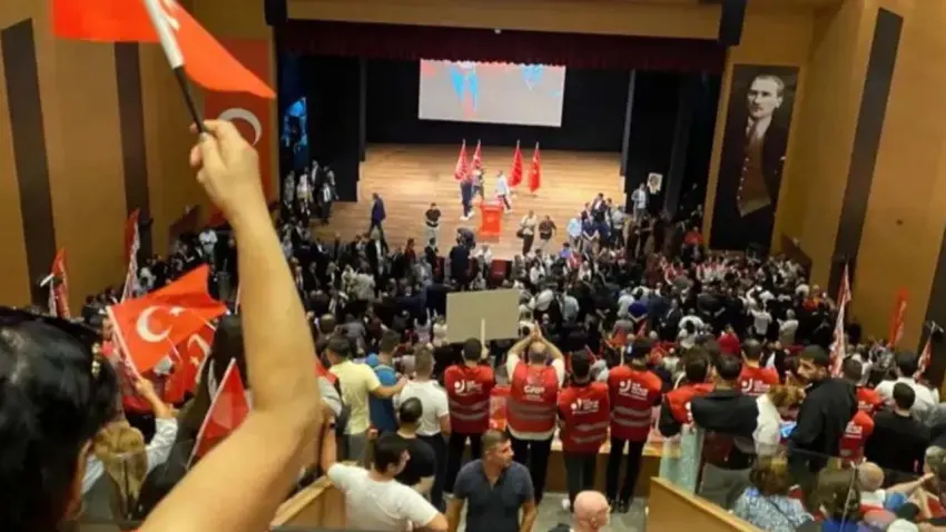 CHP’deki rozet soruşturmasında yeni gelişme: Fatih Altaylı, Timur Soykan ve Uğur Dündar ifadeye çağrıldı haberinin görseli