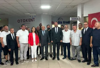 CHP'li İlgezdi İzmir'de esnaf ve STK'larla buluştu