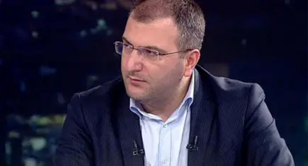 Gazeteci Cem Küçük gözaltına alındı