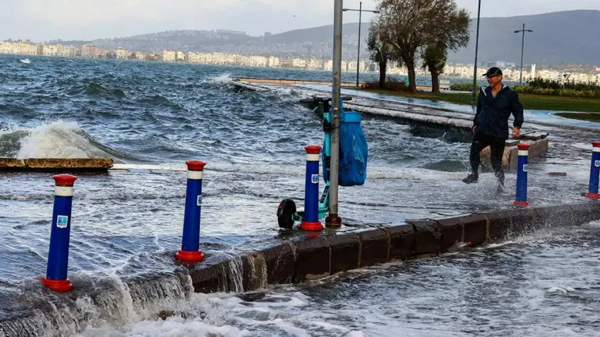 İzmir için sarı kodlu fırtına uyarısı haberinin görseli
