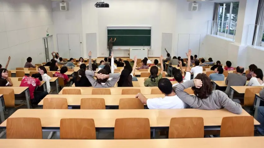 Üniversite öğrencilerine af yolu açılıyor! TBMM’de teklifin ilk maddeleri kabul edildi haberinin görseli