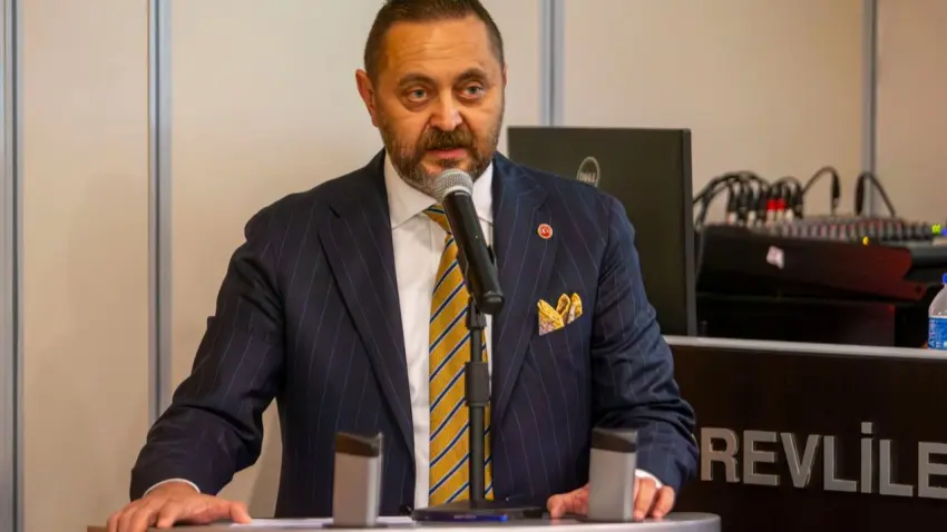 AK Parti’li Ünal'dan Karşıyaka Belediyesi'ne spor kulübü tepkisi haberinin görseli