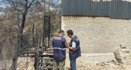 Bakan Kurum yangın bölgelerindeki acı tabloyu açıkladı: 65 yapı ağır hasarlı