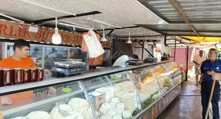 Çiğli’de zabıta ekiplerinden kapsamlı denetim