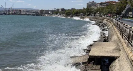 Marmara'da poyraz fırtınası: Tekirdağ'da 4 ilçede denize girmek yasaklandı!  