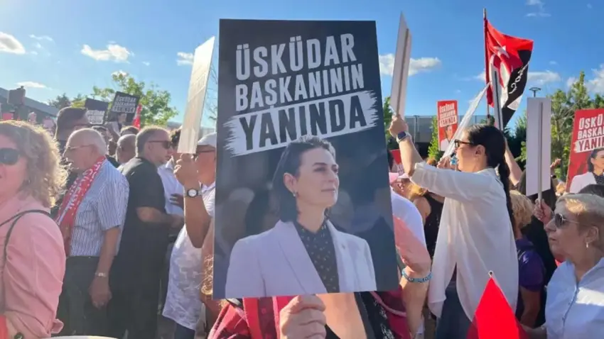 Sinem Dedetaş adliyeye sevk edildi haberinin görseli