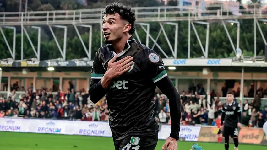 Göztepe, Gökdeniz Bayrakdar transferinde mutlu sona ulaştı haberinin görseli