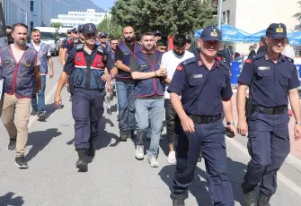 'Günlük dolgun ücretli iş' ilanıyla dolandırıcılık! 4 milyon liralık altını kuryeyle aldırmışlar