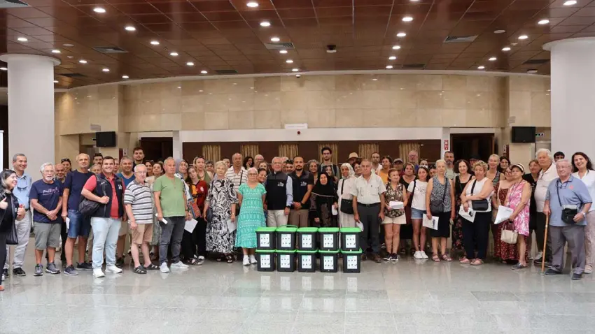 İzmir’de evde atık dönüşümüne ilgi artıyor: Bokaşi kompostu 4 bin 556 haneye ulaştı haberinin görseli