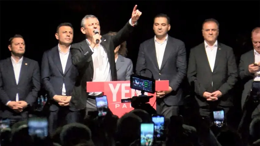 Özgür Özel: 500 gün geçti, bu millet geri adım atmadı haberinin görseli