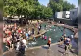Yasaklı süs havuzuna atlayan 2 çocuk çarpışarak yaralandı