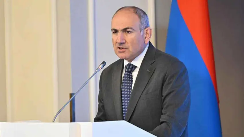 Ermenistan Başbakanı Paşinyan istifa etti haberinin görseli